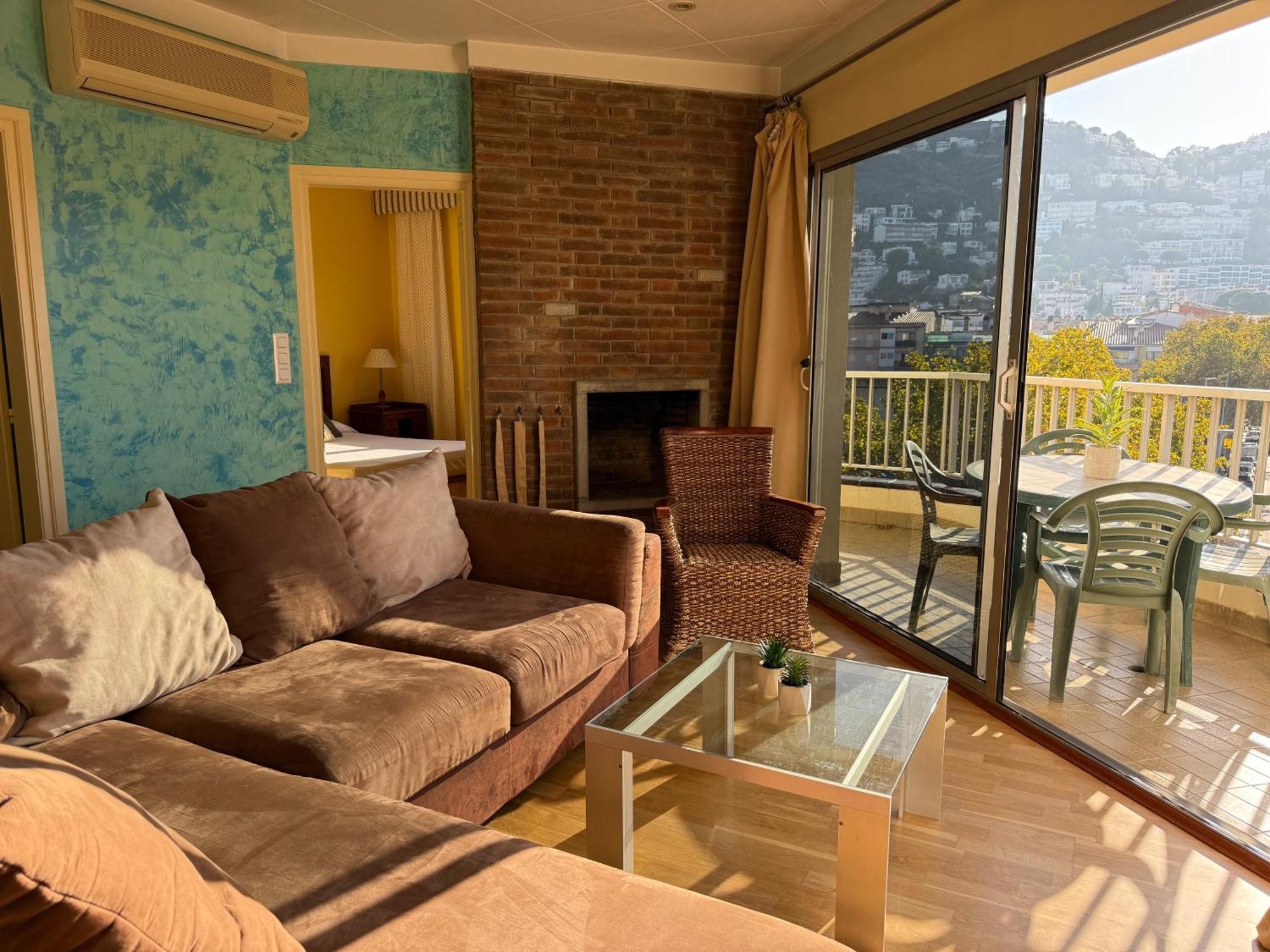 Agi Peater Center Apartment Roses Bagian luar foto