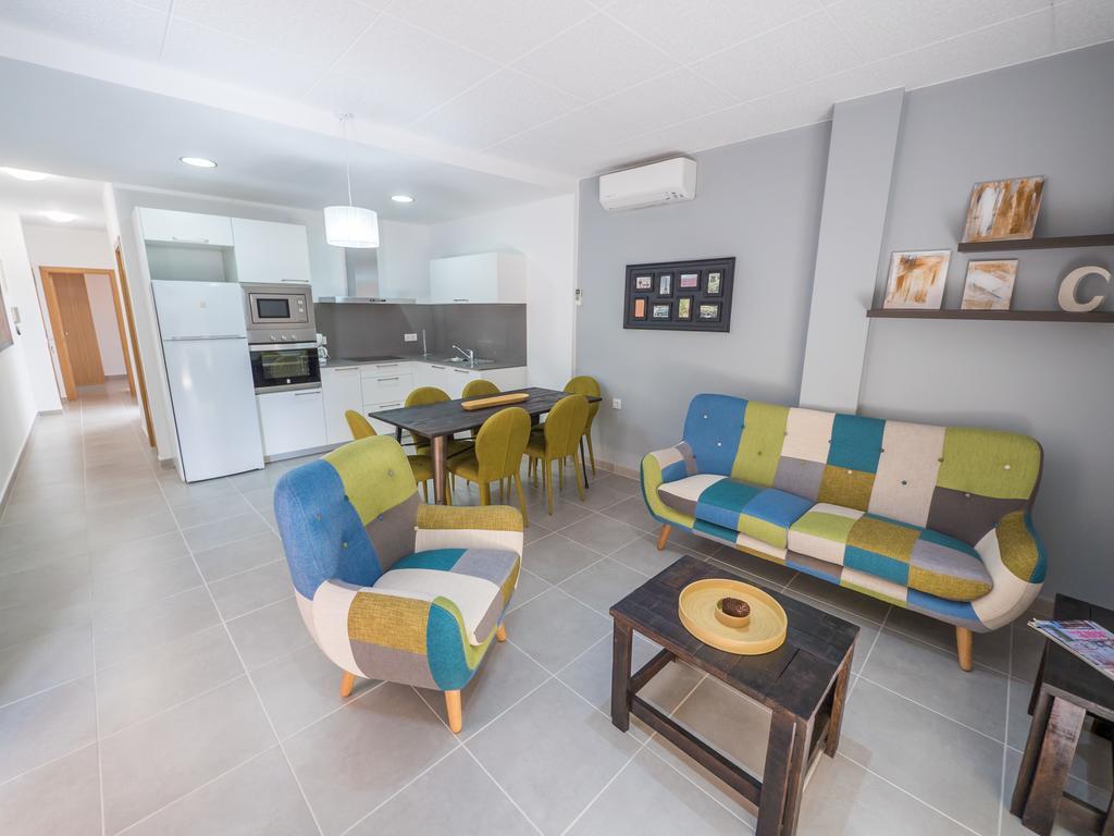 Agi Peater Center Apartment Roses Ruang foto