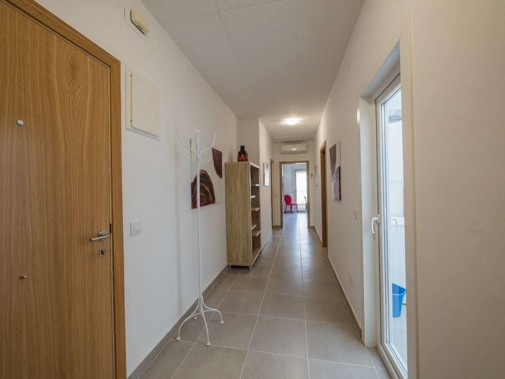 Agi Peater Center Apartment Roses Bagian luar foto