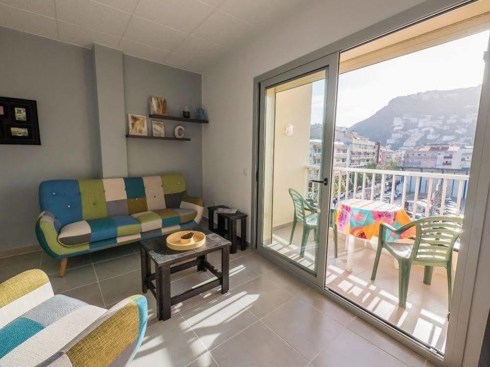 Agi Peater Center Apartment Roses Bagian luar foto